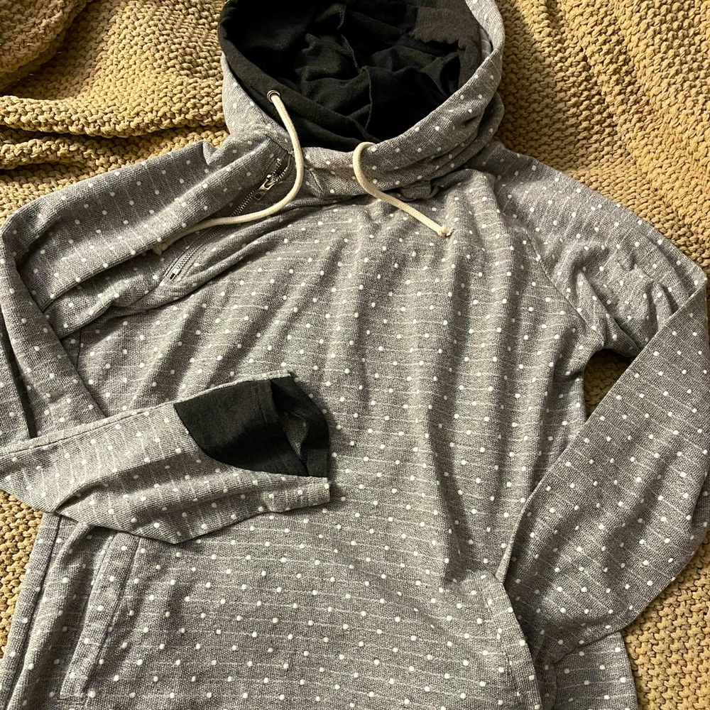Double hood hoodie with thumb holes 😍